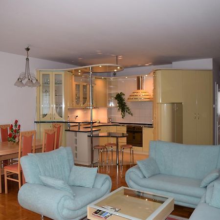 Dgm Apartment Varsovia Exterior foto